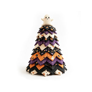 AMZ Christmas Tree Blanket Set - Little Ghost, featuring a fun and unique design to create a festive home atmosphere